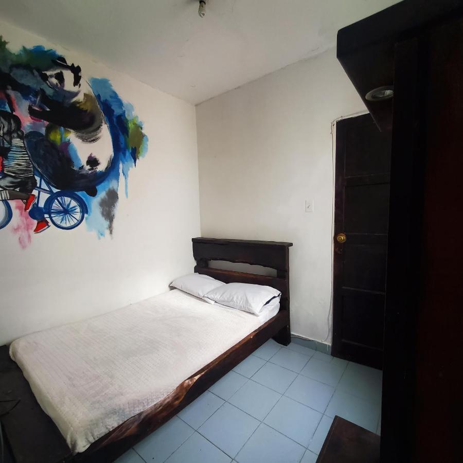 Hostal Cq Chapinero Bogota Bagian luar foto