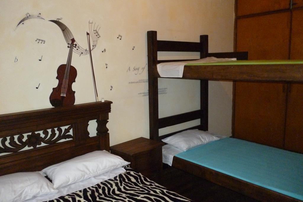 Hostal Cq Chapinero Bogota Bagian luar foto